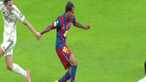 卡扎伊什维利惊鸿一射荣获亚冠东亚区第7轮最佳进球称号